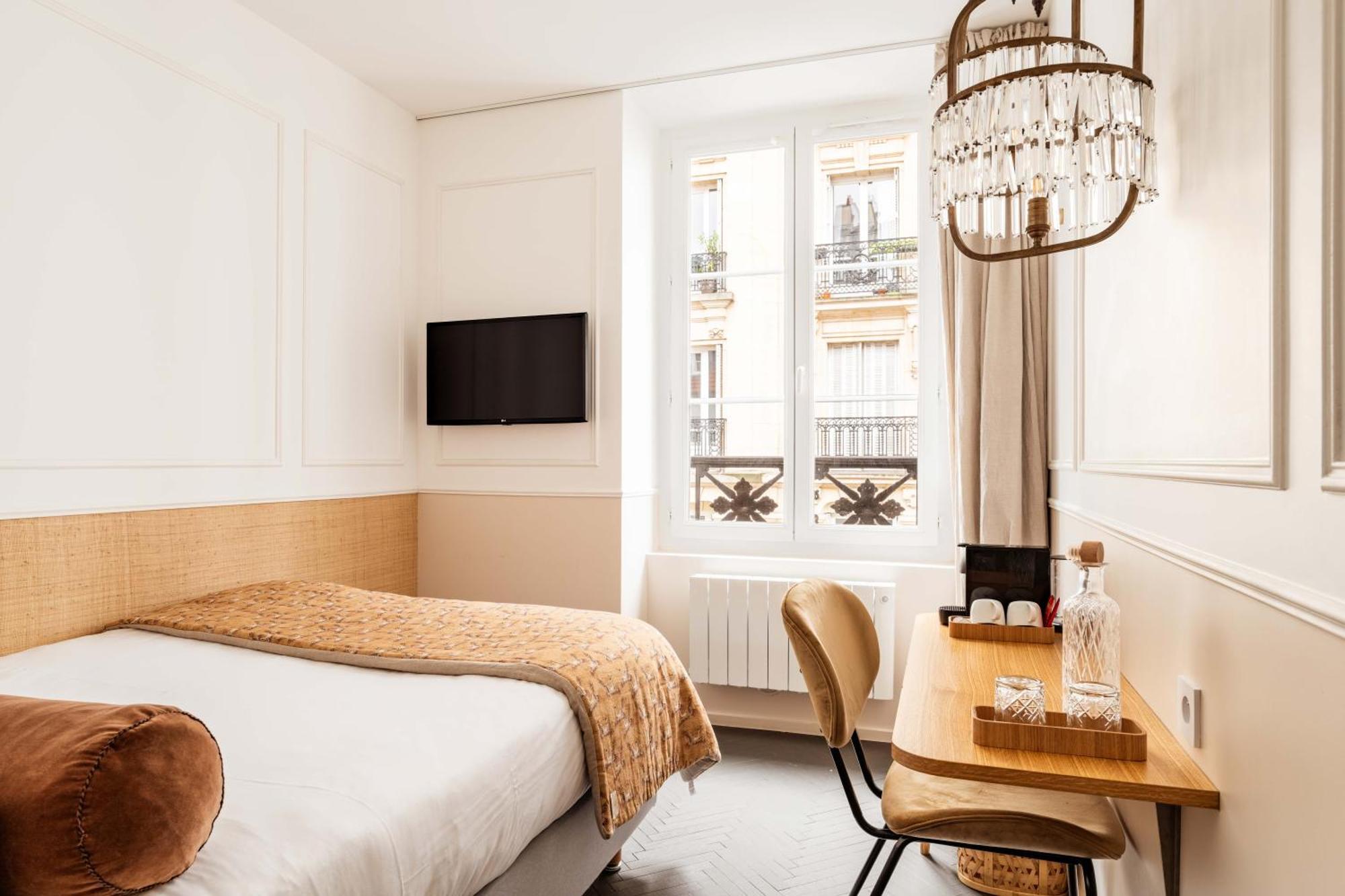 Hotel Maison Traversiere Paris Room photo